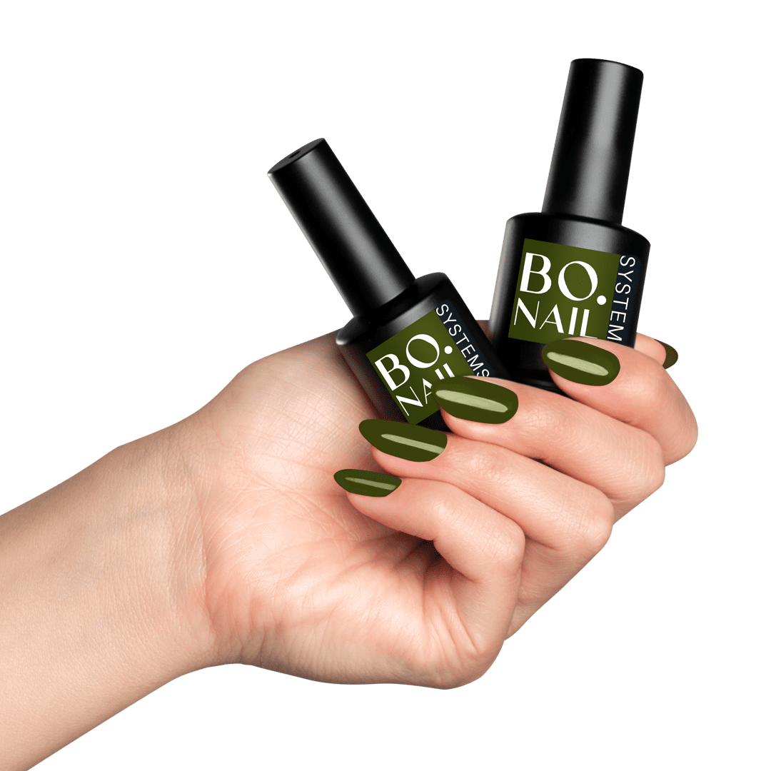 Soakable-Gel-Polish-033-Forest-Green-Hand-Shot.png