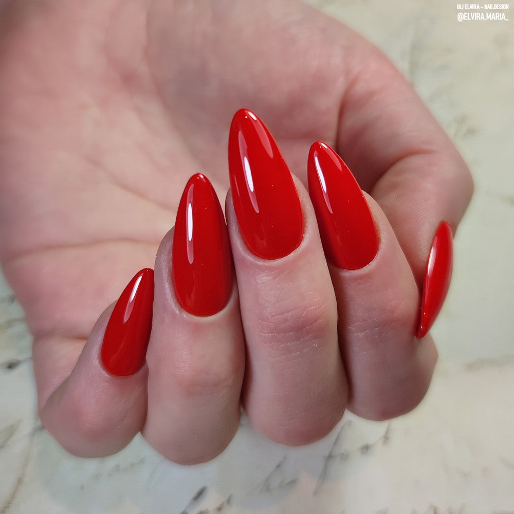 Red Carpet 15ml, Abstract